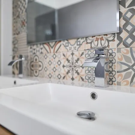 Mm Town House Terrasse Vila Remeš