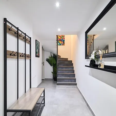 بيت للعطل Mm Town House Terrasse *